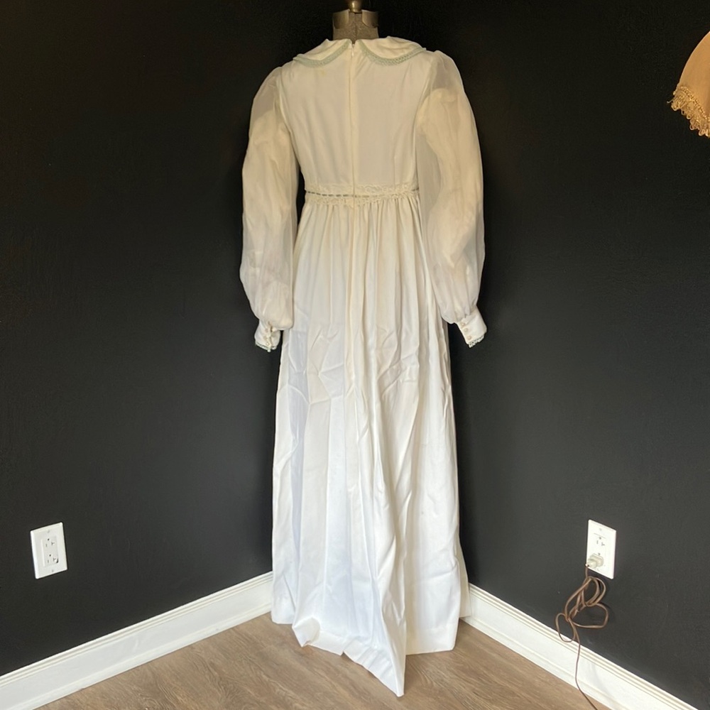 Vintage Handmade 1970s Edwardian Style Wedding Dress with Lace Bow - Picture 2 of 16
